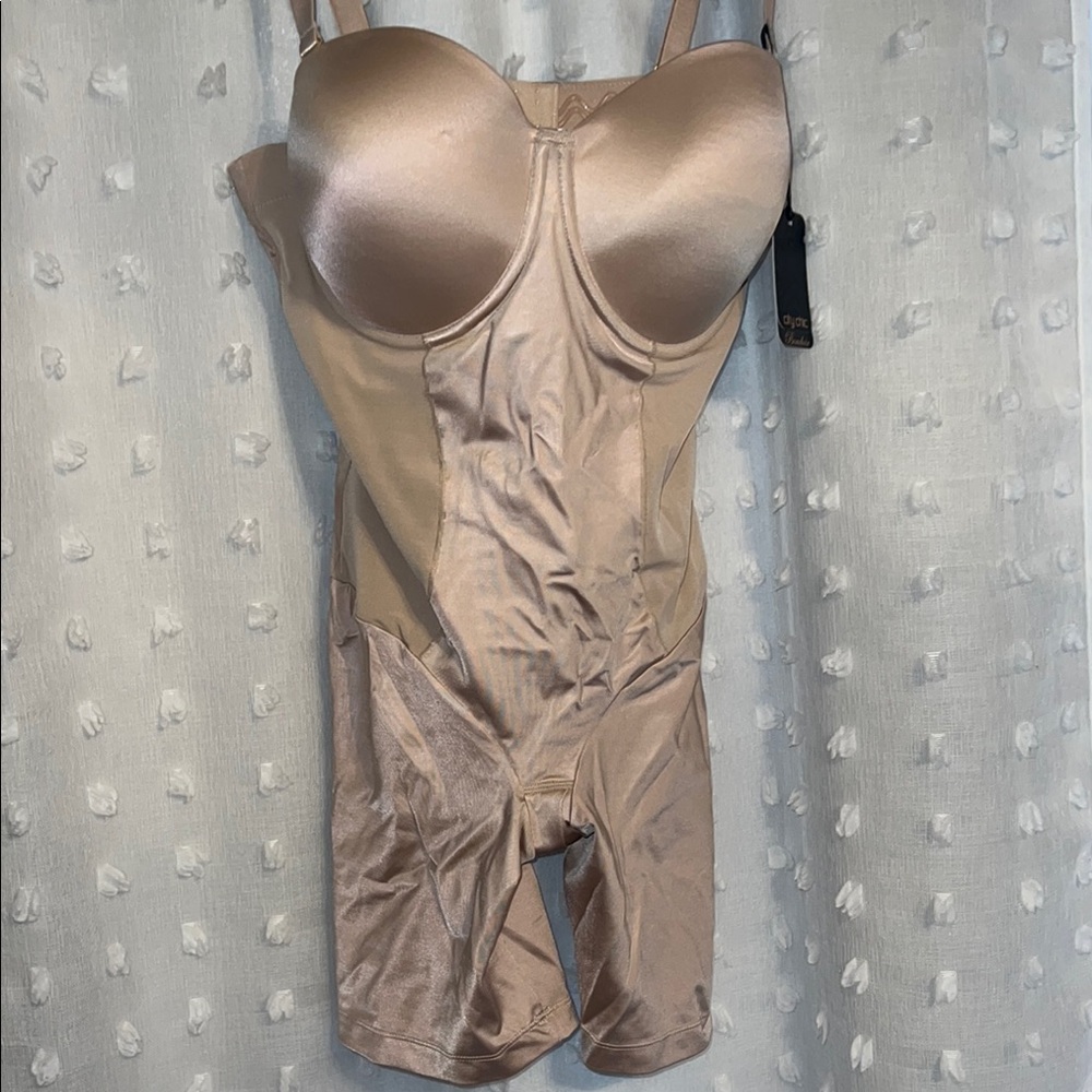 City Chic size 40D bodyshaper in color latte new with tags